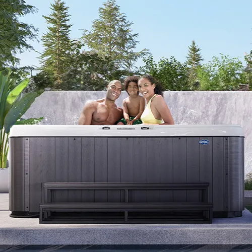Patio Plus hot tubs for sale in Candé